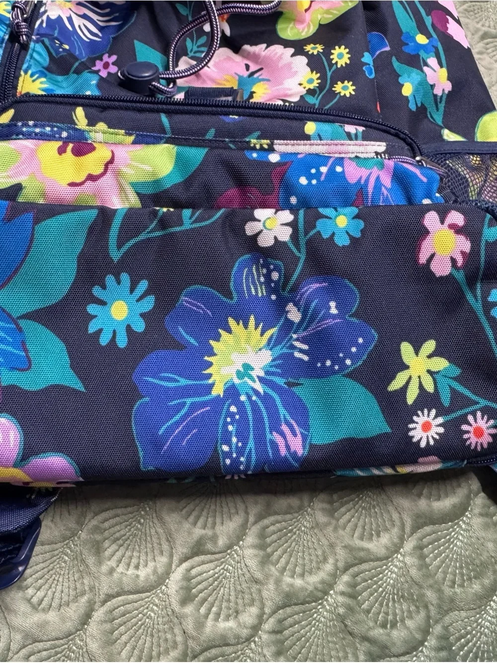 Vera Bradley lighten up daytripper firefly garden backpack EUC